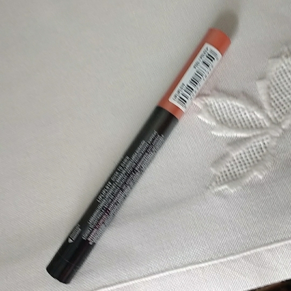 NYX Lingerie Push-Up lipstick 💄 - Picture 3 of 8